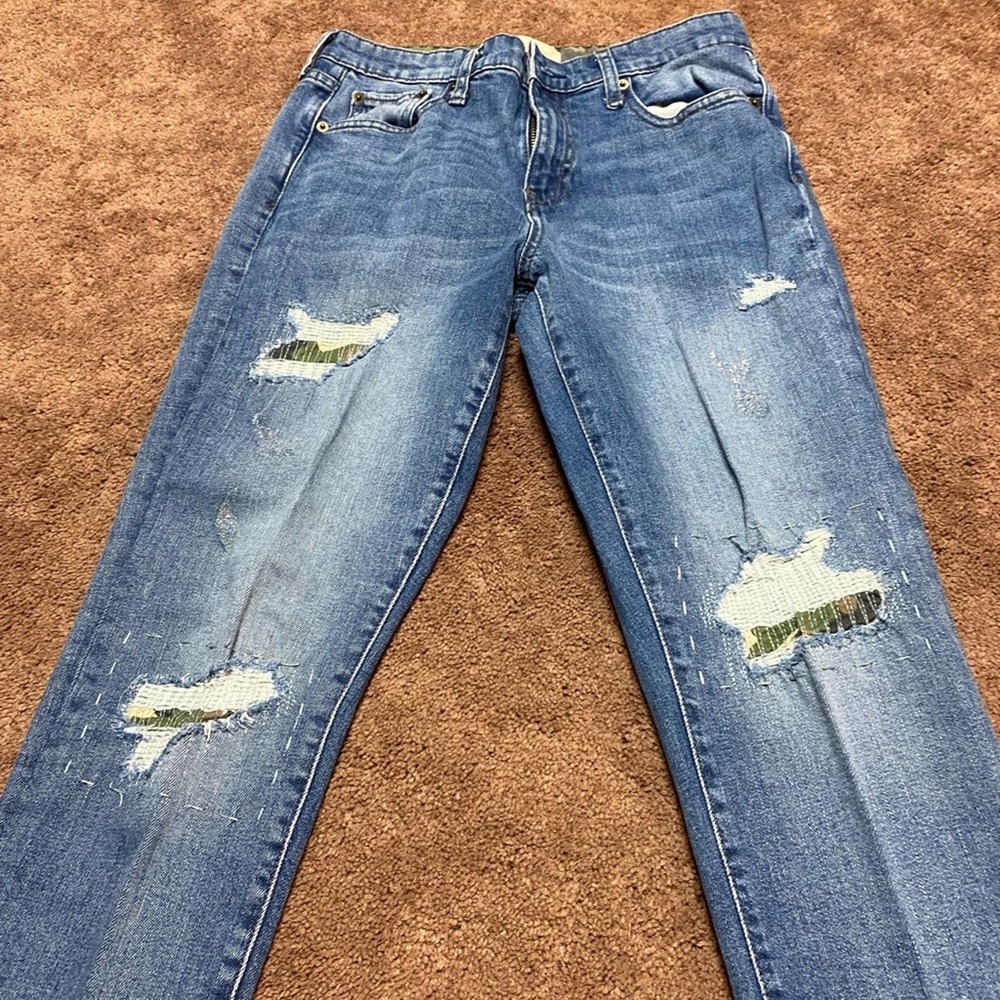 Gap 28R Best Girlfriend Jeans with Camo trim.